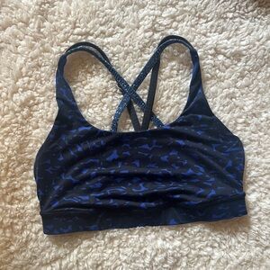 Lululemon Athletica Women's Blue Patterned Crossback Sports Bra Size 2